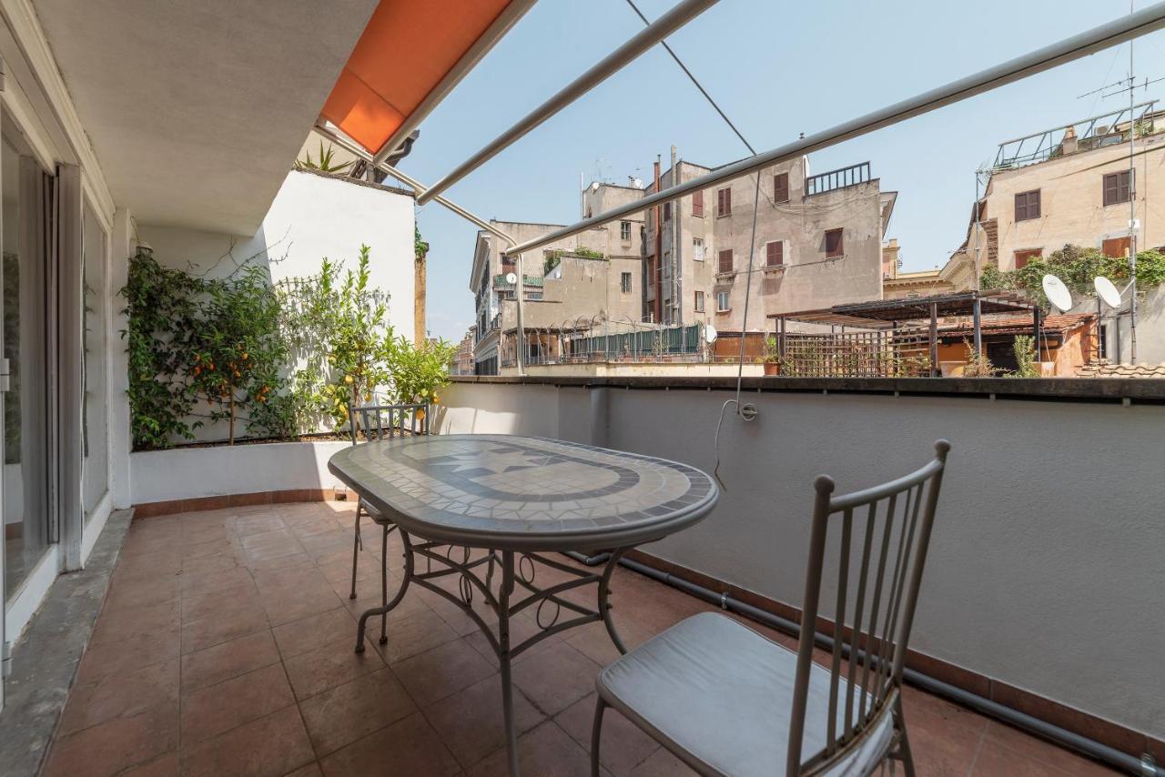 Banchi Vecchi Apartment With Terrace Рим Екстериор снимка